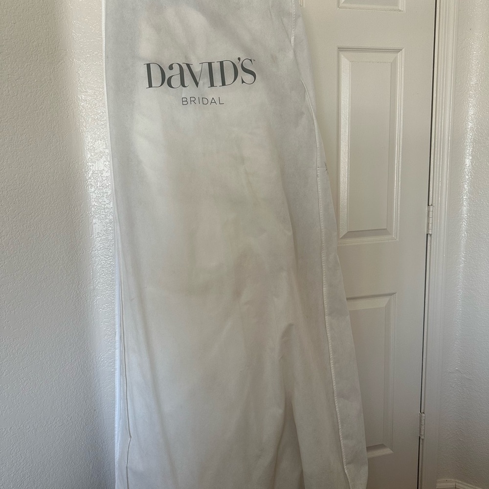 Brand new David’s Bridal wedding dress.